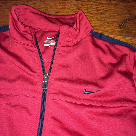 Nike size 7 boys lightweight jacket - Picture 2 of 3